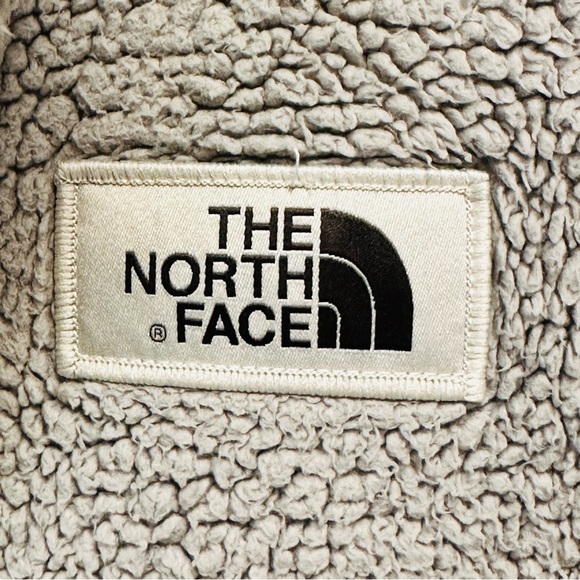 The North Face Men’s Campshire Pullover Fleece - Picture 3 of 11